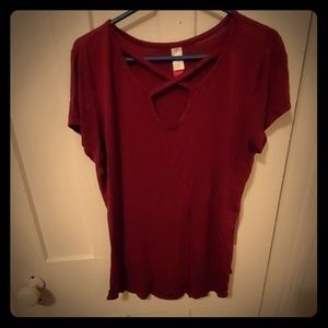 Short sleeve x cross